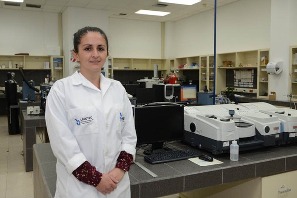 La investigadora principal del estudio es Yendry Corrales, una destacada científica que recientemente obtuvo una beca para desarrollar investigación en nanobiodiversidad en Suiza, durante dos años. Carlos González.